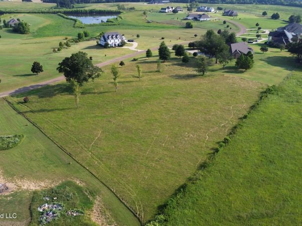 42 Andover Drive, Flora, MS 39071