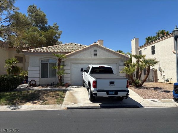 8268 Roselle Court, Las Vegas, NV 89129