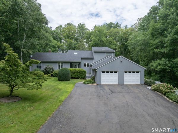 27 Wildwood, North Branford, CT 06471