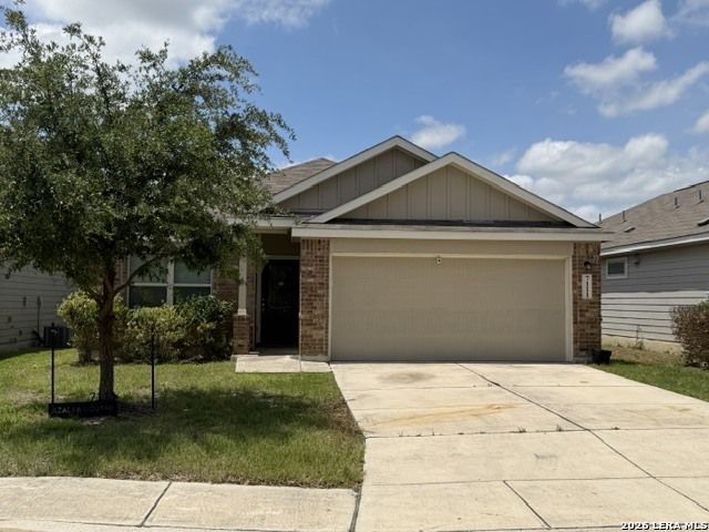 7111 Azalea Sq, San Antonio, TX 78218 Main Photo