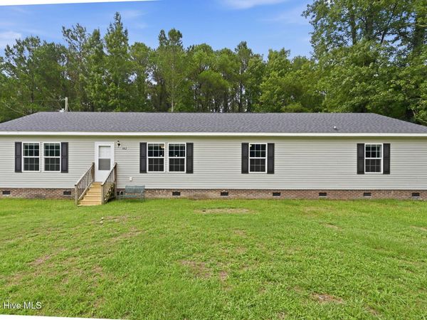 662 Hallsville Road, Beulaville, NC 28518