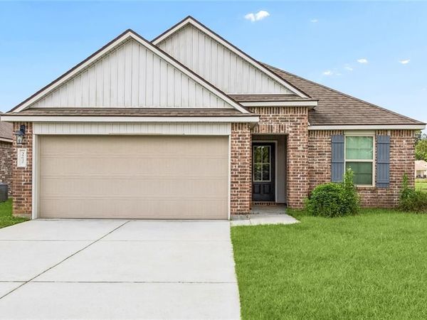35632 GROVEMONT Drive , Denham Springs, LA 70706