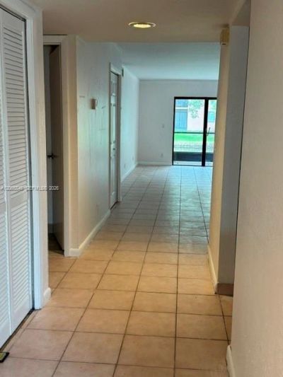 301 Lakeview Dr, Unit 102, Weston, FL 33326 Photo