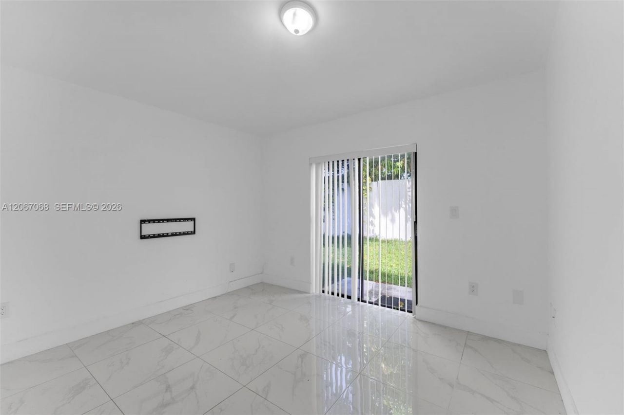 8246 SW 147th Ct , Miami, FL 33193 Photo