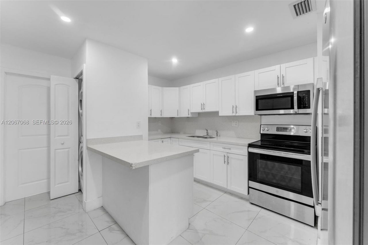 8246 SW 147th Ct , Miami, FL 33193 Photo