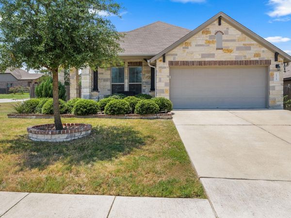 1924 Goldilocks LN, Austin, TX 78652