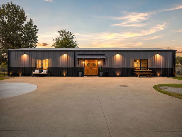 994 N Elliott Street , Pryor, OK 74361