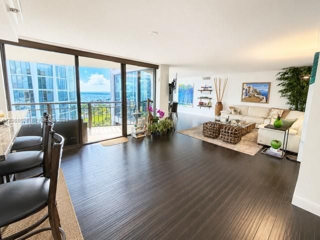 2843 S Bayshore Dr, Unit P4-F, Miami, FL 33133 Photo