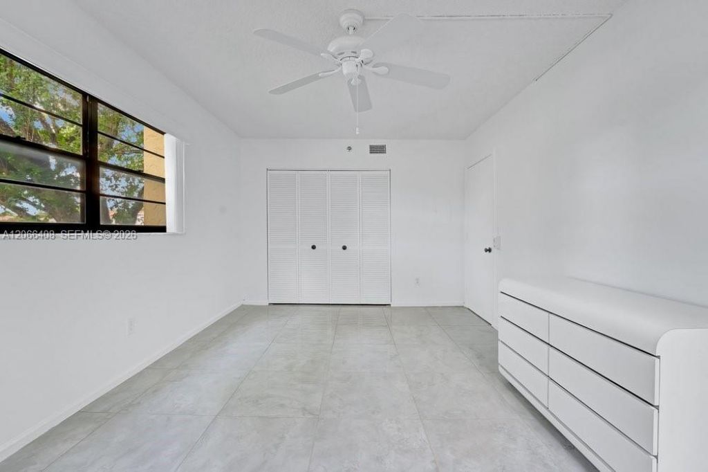 23344 Carolwood Ln, Unit 201, Boca Raton, FL 33428 Photo