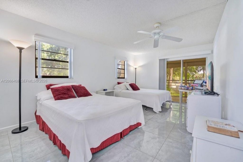 23344 Carolwood Ln, Unit 201, Boca Raton, FL 33428 Photo