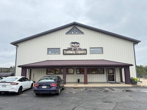504 W Main Street, Mount Horeb, WI 53572