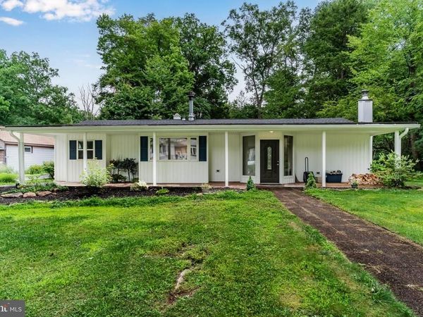 1713 LAUREL ROAD, HARRISBURG, PA 17112