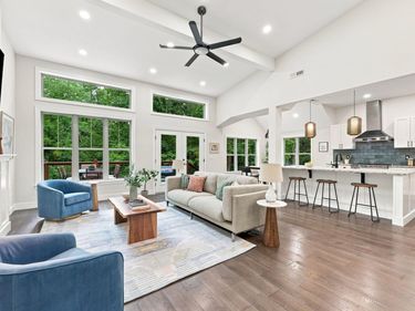 2010 Damascus Church Road, Chapel Hill, NC 27516