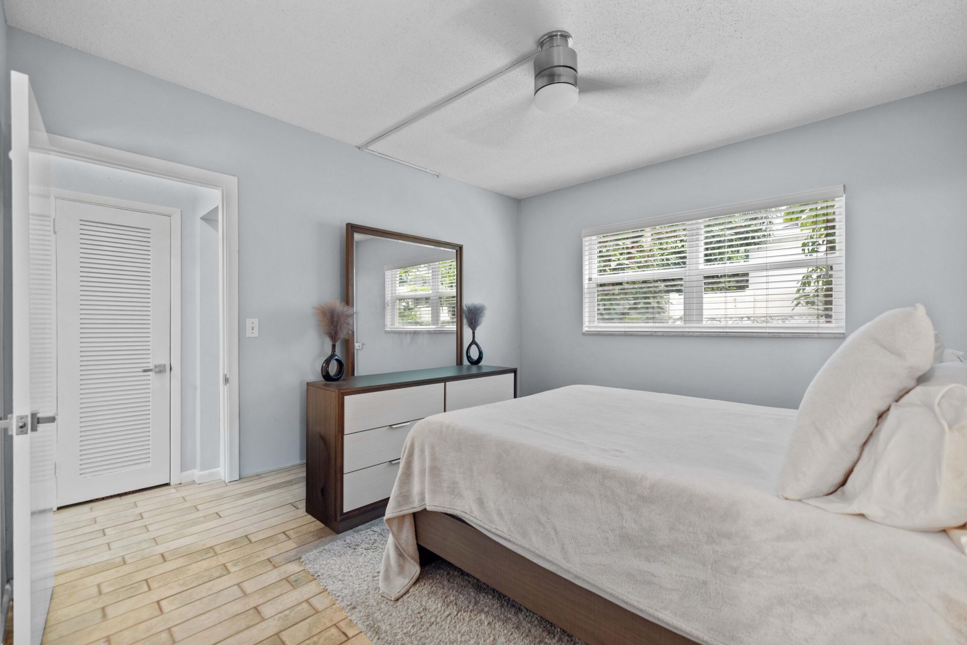 1900 NE 8th Court, Unit 104, Fort Lauderdale, FL 33304 Photo