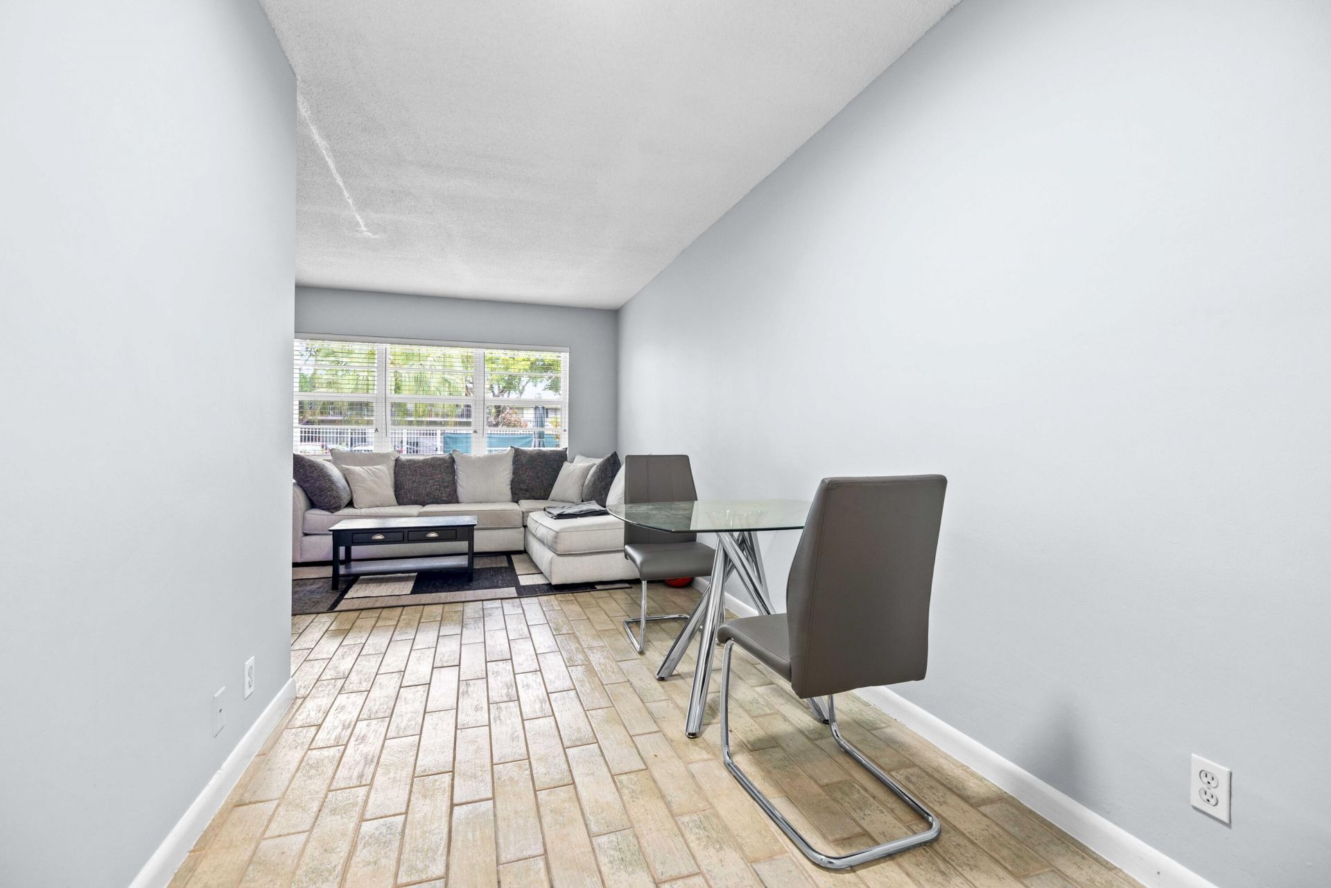1900 NE 8th Court, Unit 104, Fort Lauderdale, FL 33304 Photo