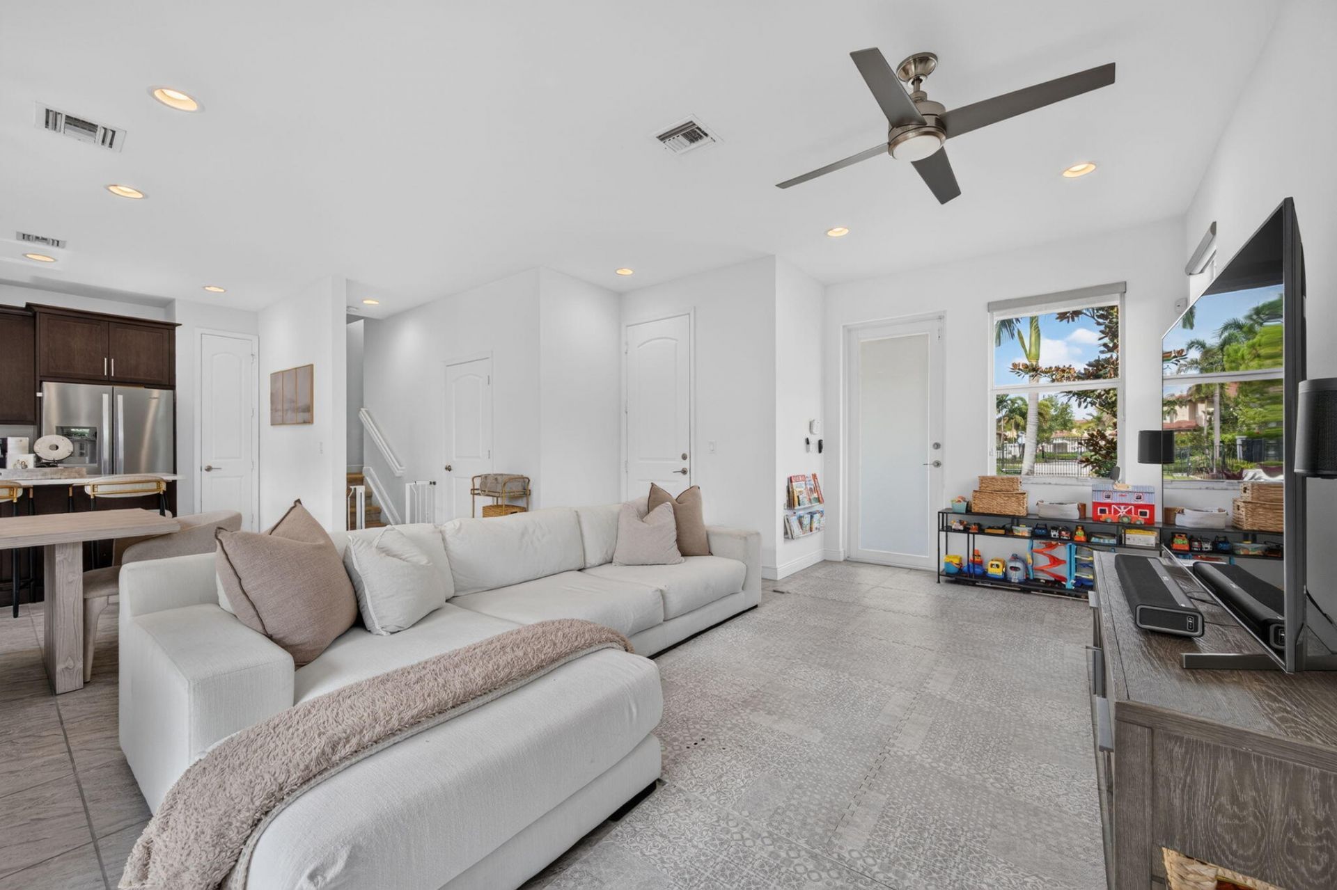 6994 Pines Circle, Coconut Creek, FL 33073 Photo