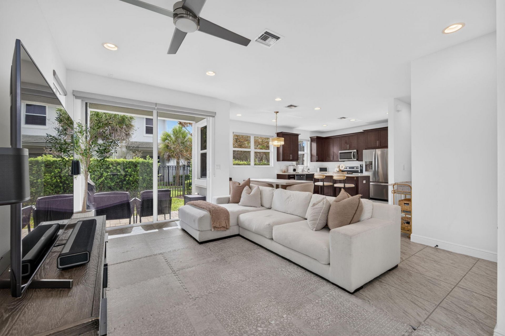 6994 Pines Circle, Coconut Creek, FL 33073 Photo