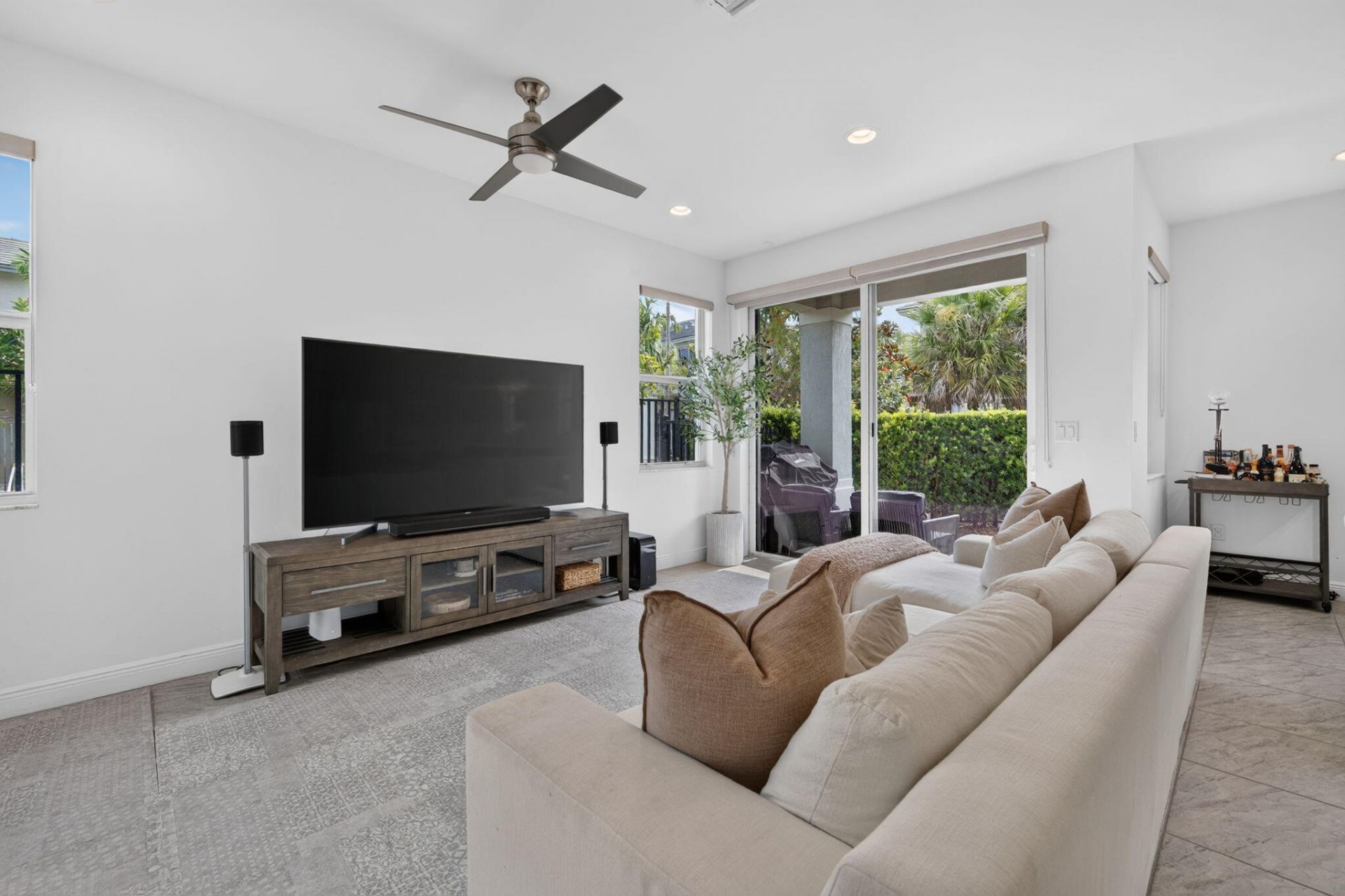 6994 Pines Circle, Coconut Creek, FL 33073 Photo