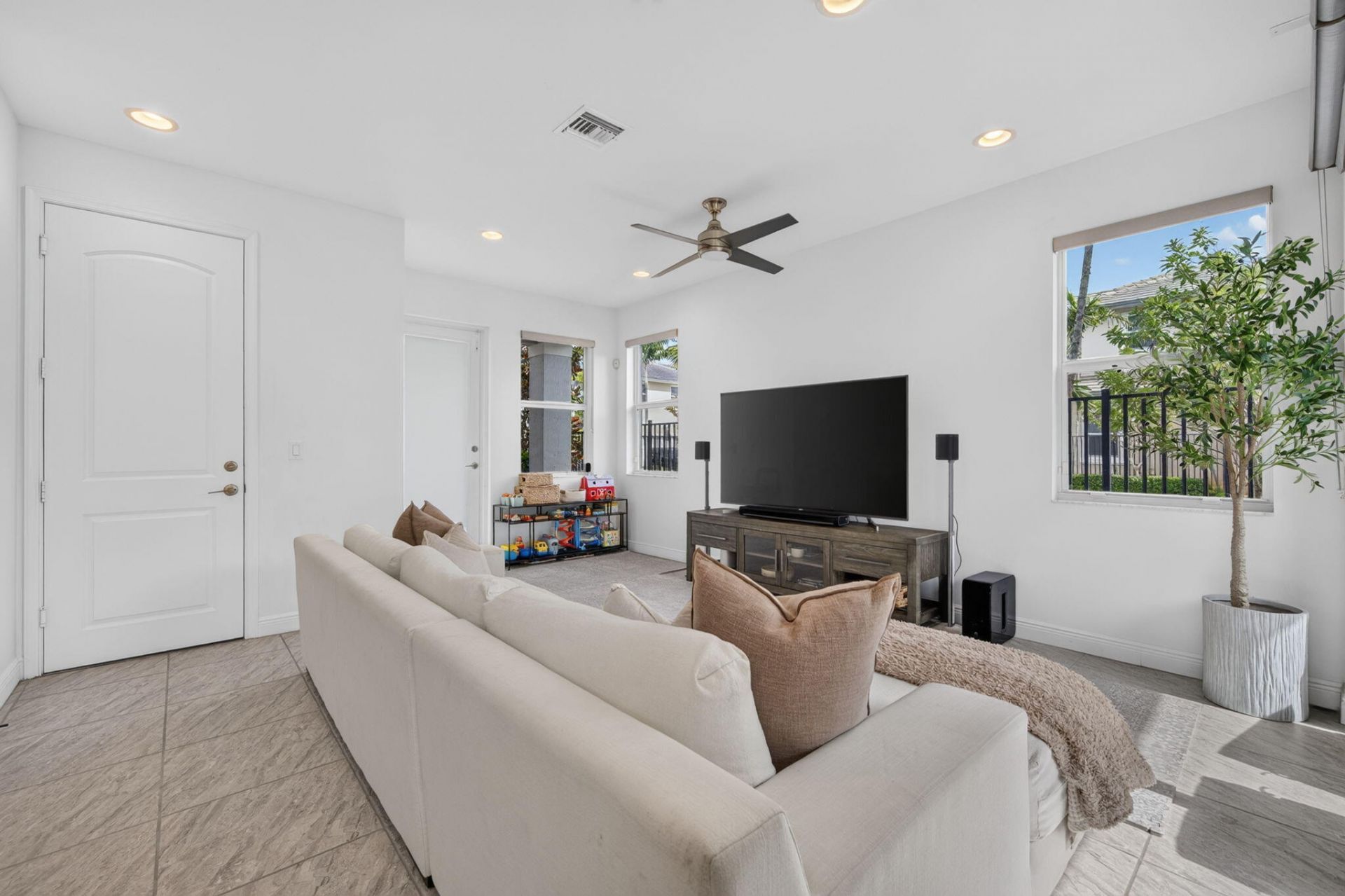 6994 Pines Circle, Coconut Creek, FL 33073 Photo