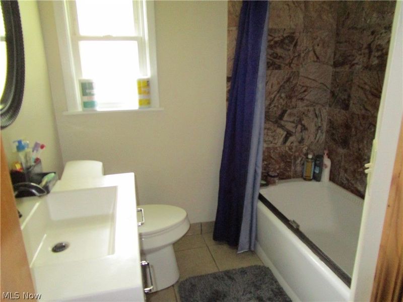 434 Douglas Boulevard, Richmond Heights, OH 44143 Photo 12