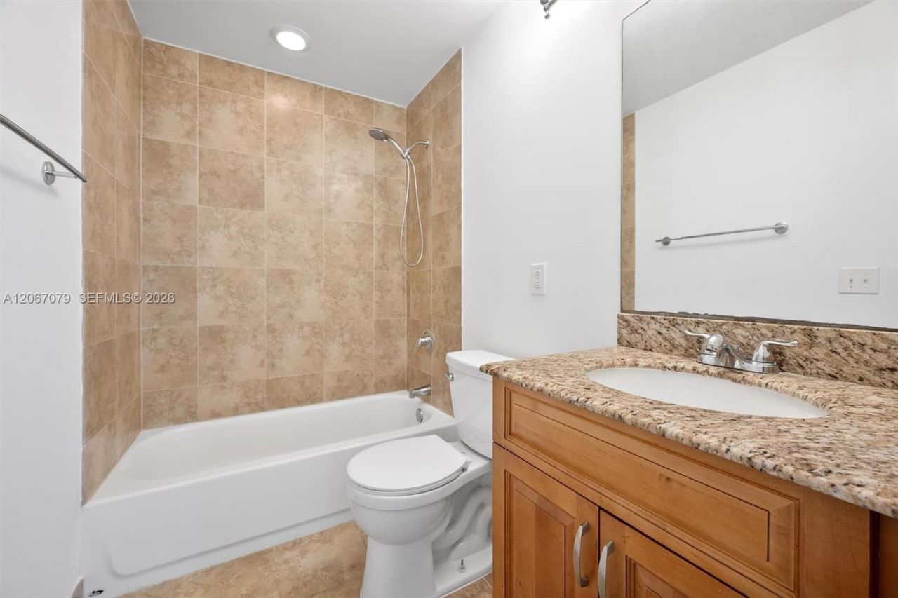 11102 NW 83rd St, Unit 101, Doral, FL 33178 Photo