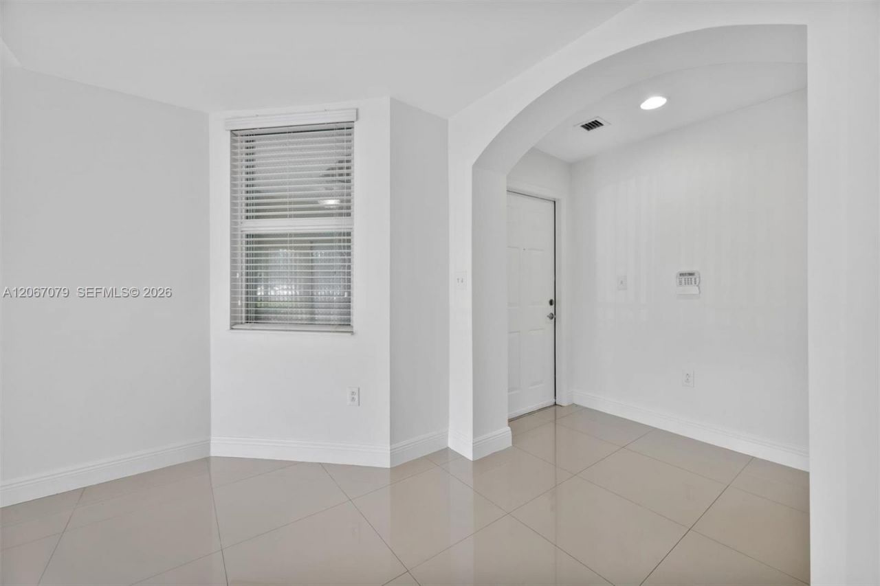 11102 NW 83rd St, Unit 101, Doral, FL 33178 Photo