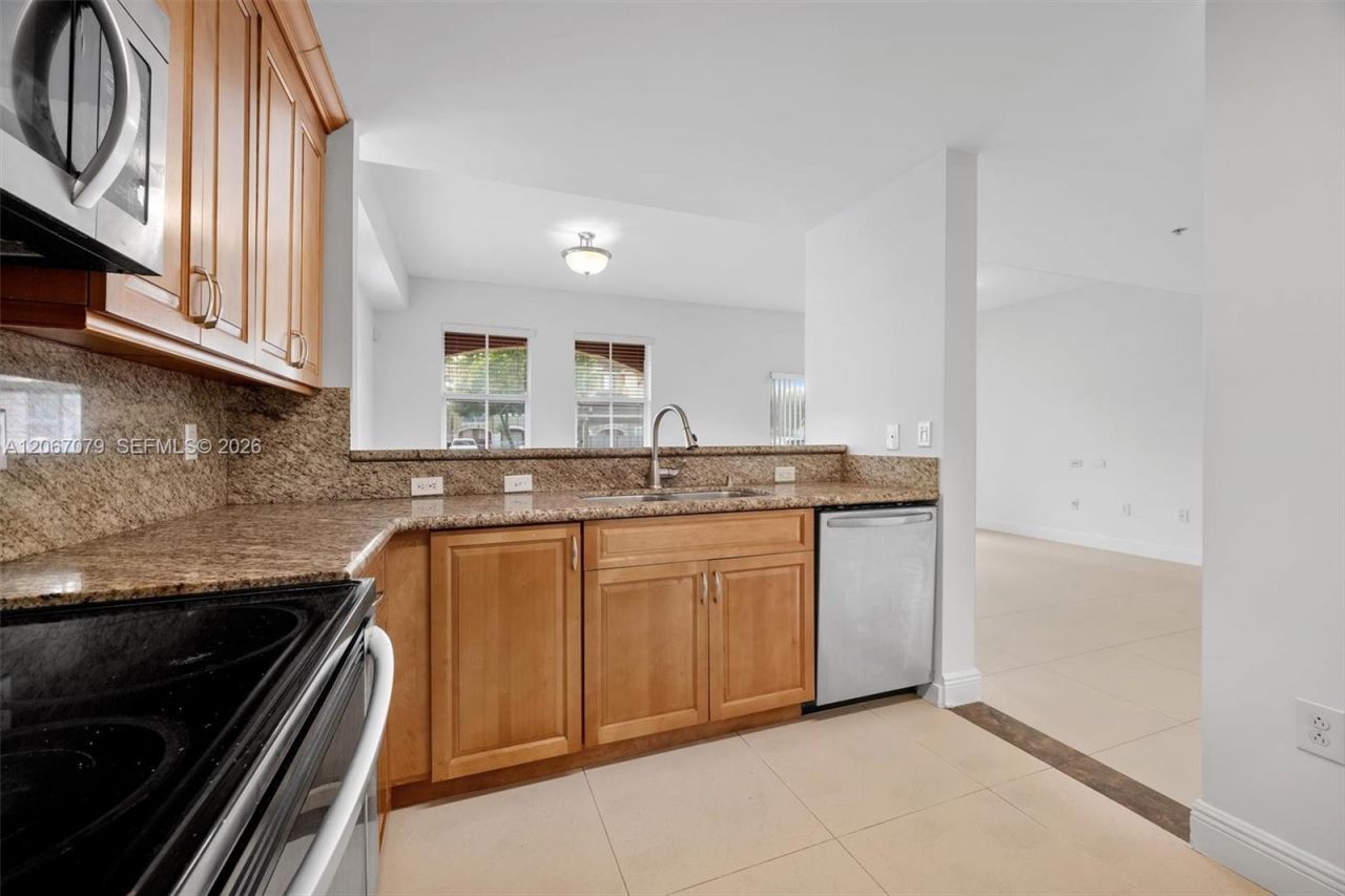 11102 NW 83rd St, Unit 101, Doral, FL 33178 Photo