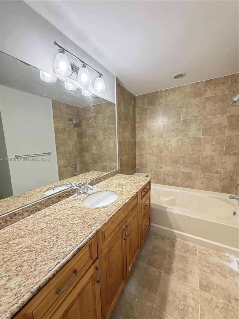 11102 NW 83rd St , Unit 101, Doral, FL 33178 Photo