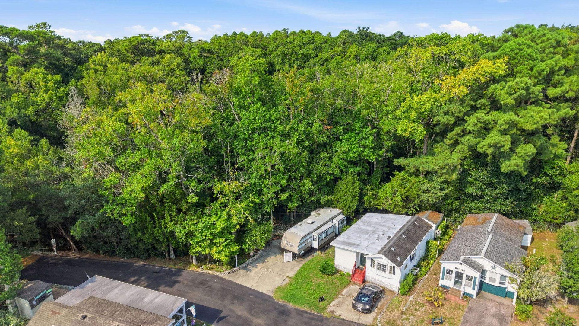 5400 Little River Neck Rd. Photo 7