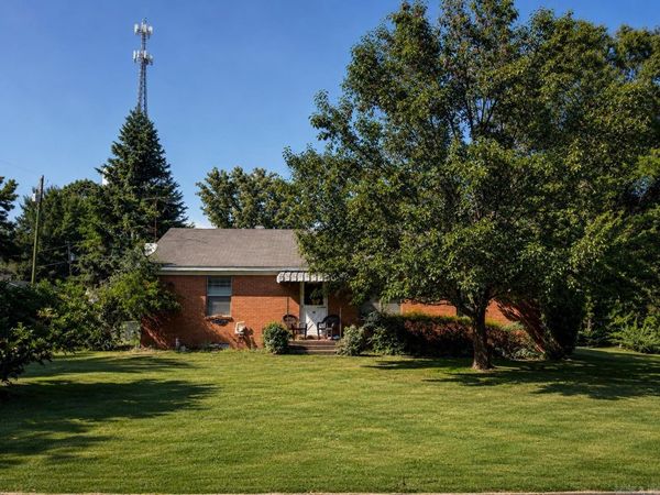 102 E Sunset Drive, Sheridan, AR 72150