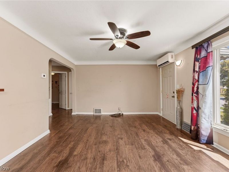 9326 Outlook Drive, Brooklyn, OH 44144 Photo 14