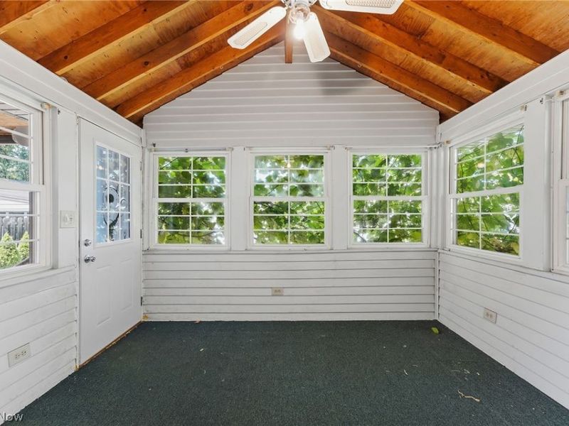 9326 Outlook Drive, Brooklyn, OH 44144 Photo 25
