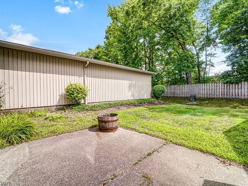 19319 Idlewood Trail, Strongsville, OH 44149 Photo 19