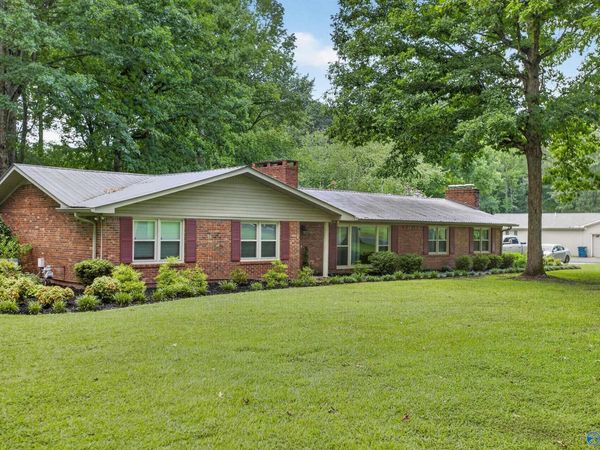 301 Dogwood Drive, Boaz, AL 35957