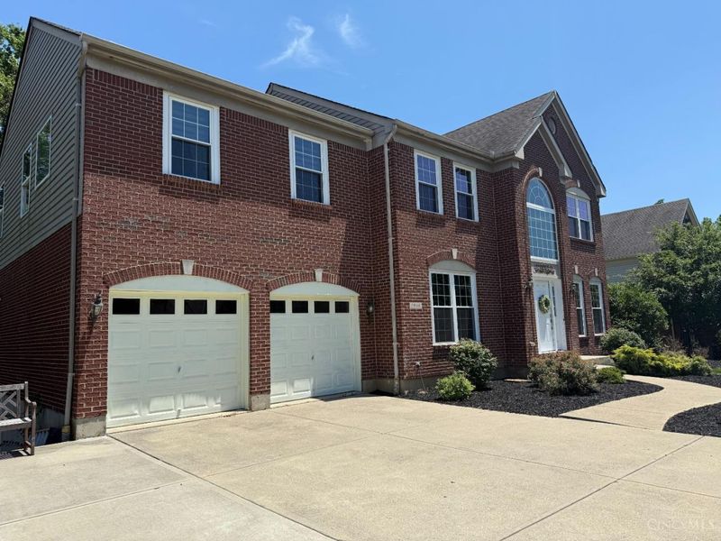 6058 Windy Hollow Court, Miami Twp, OH 45140 Photo 2