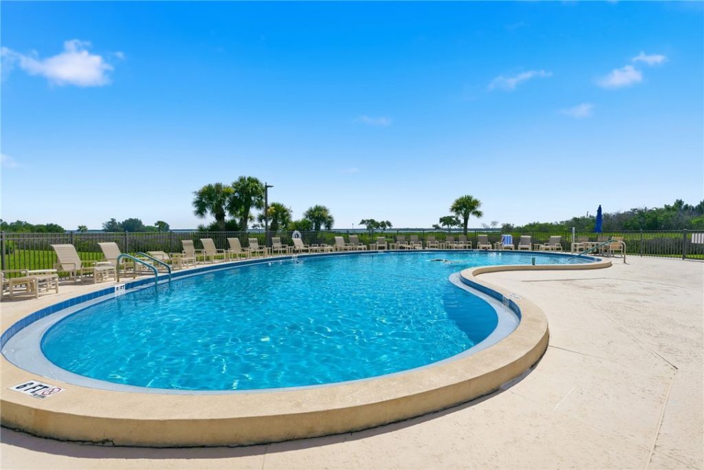 6165 S Mirror Lake Drive, Unit 106, Sebastian, FL 32958 Photo