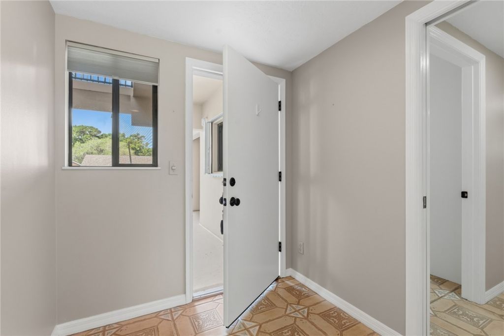 6165 S Mirror Lake Drive, Unit 106, Sebastian, FL 32958 Photo