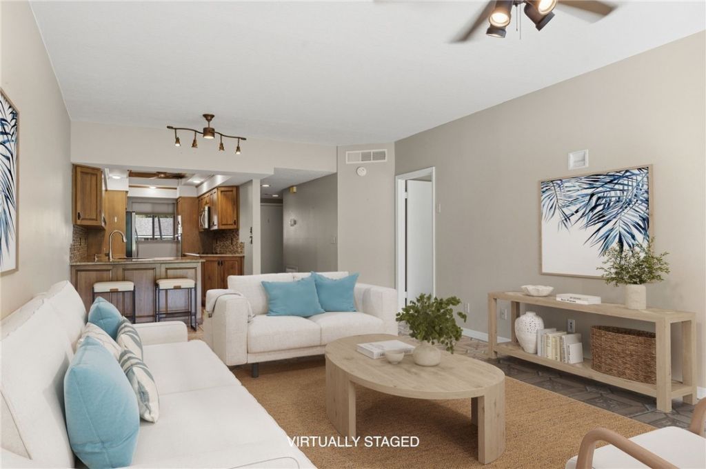 6165 S Mirror Lake Drive, Unit 106, Sebastian, FL 32958 Photo
