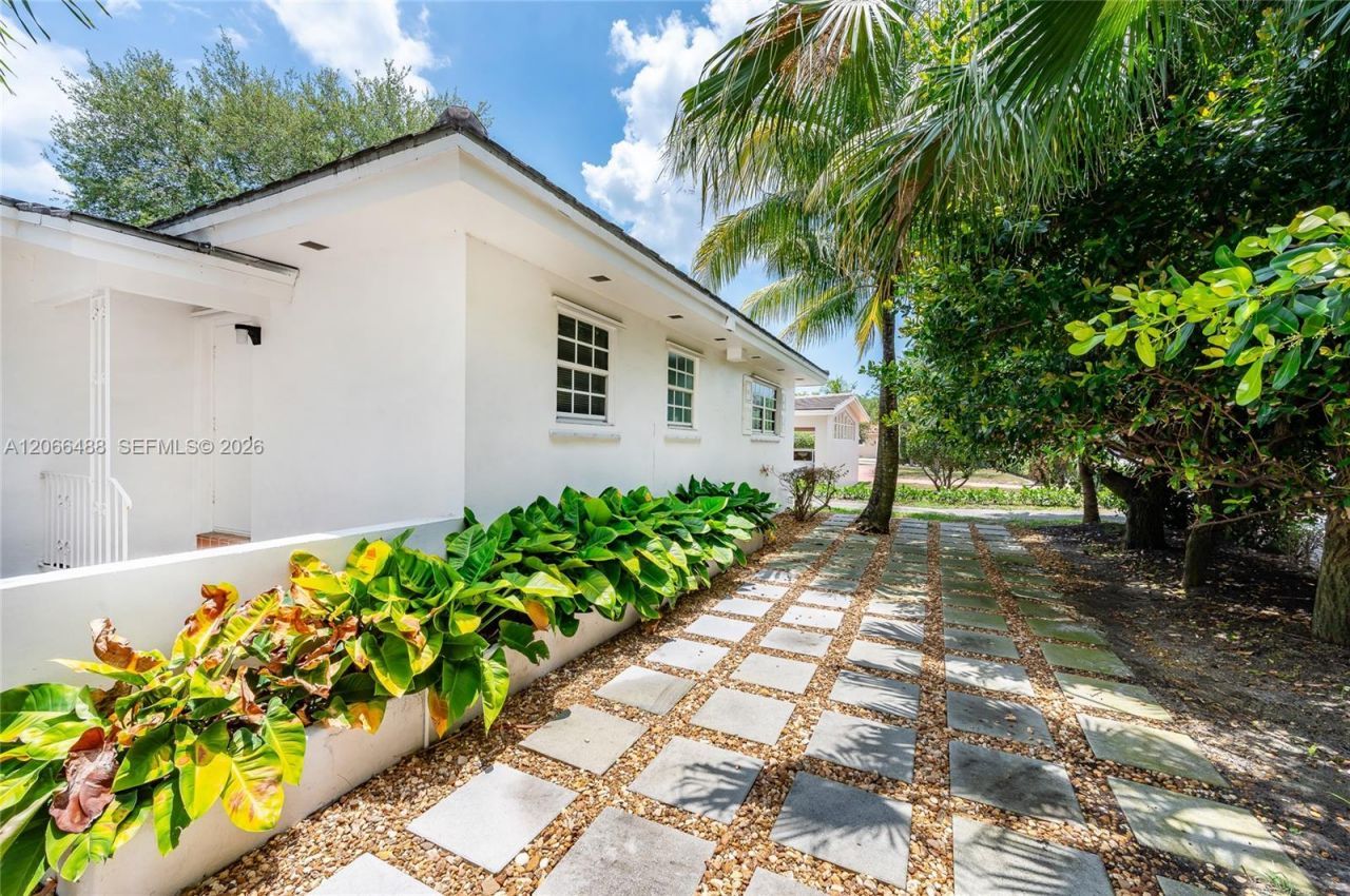 346 -350 Alesio Ave, Coral Gables, FL 33134 Photo
