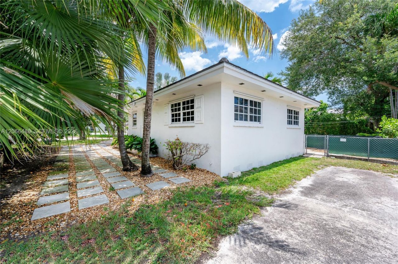 346 -350 Alesio Ave, Coral Gables, FL 33134 Photo