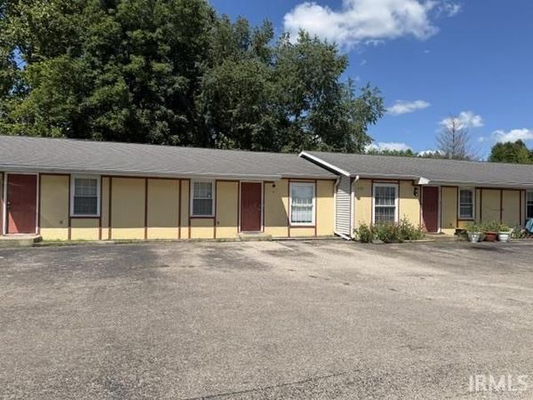 425 E Vine Street, Dale, IN 47523