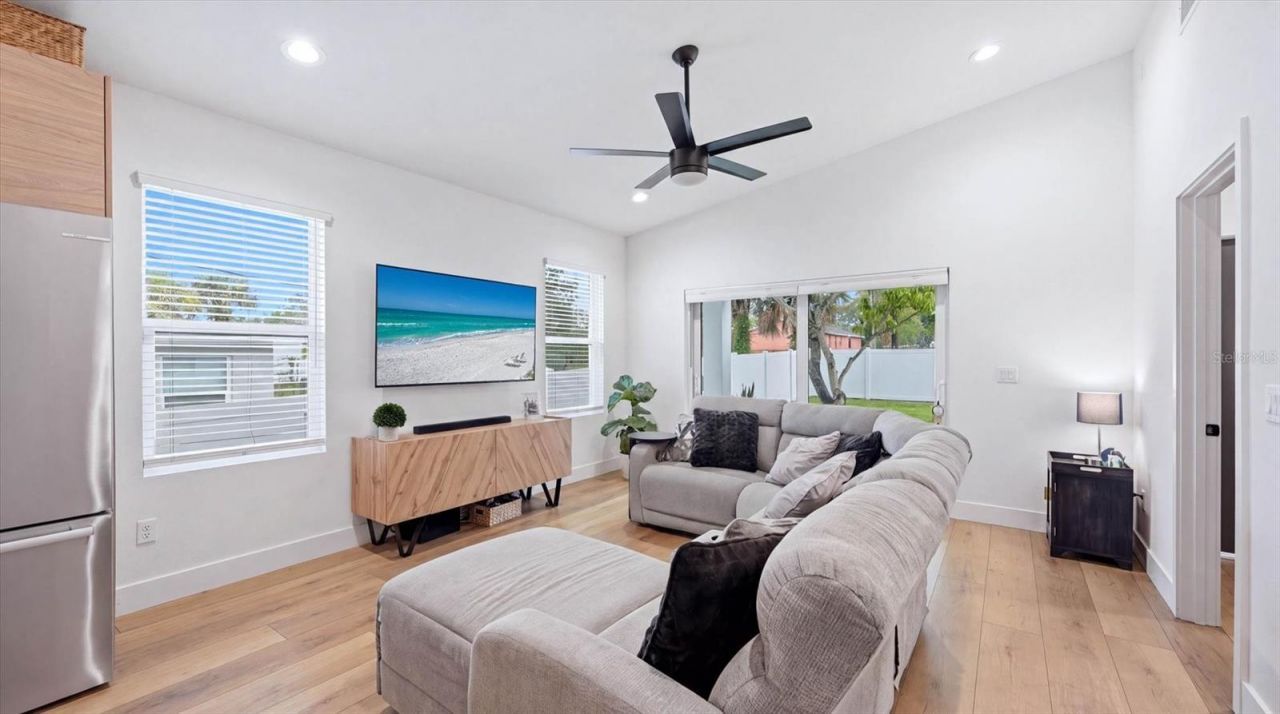 1919 42nd Street S, Saint Petersburg, FL 33711 Photo