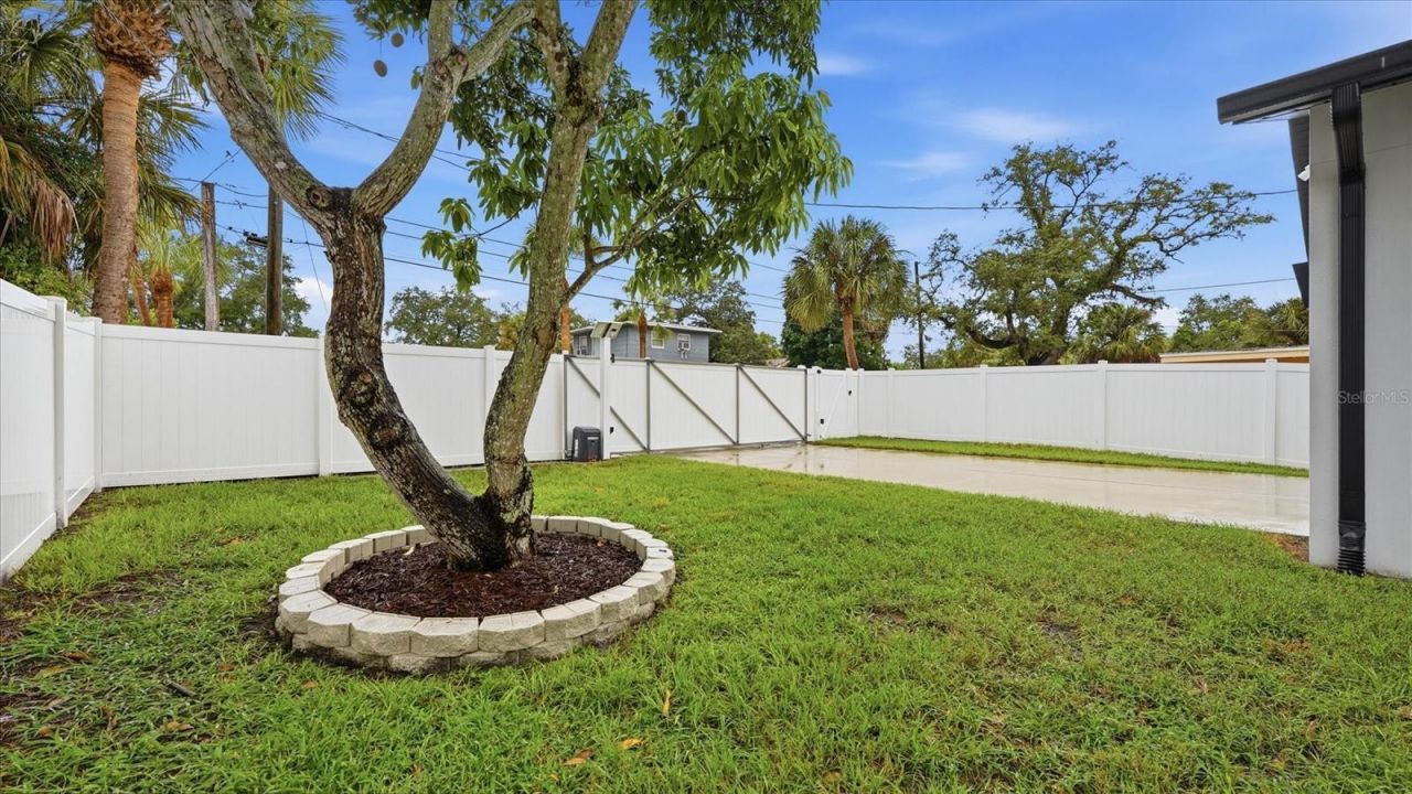 1919 42nd Street S, Saint Petersburg, FL 33711 Photo