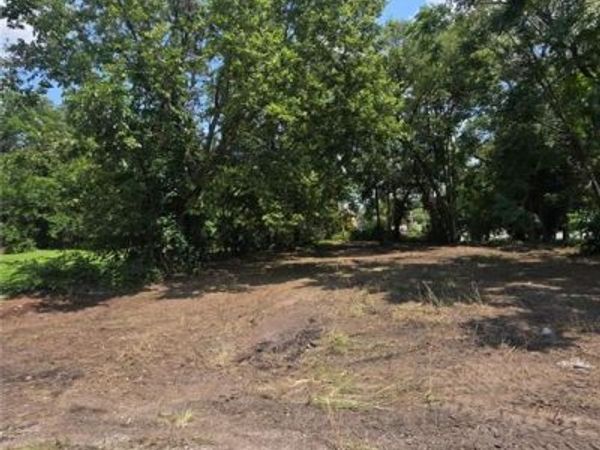 3025 Denver Avenue, Kansas City, MO 64128