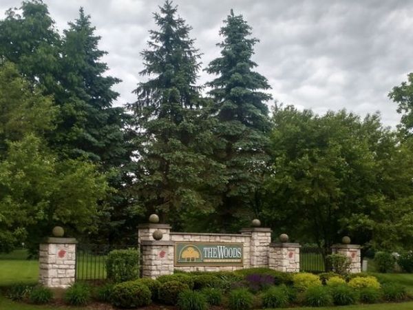 7380 Bannockburn Circle , Lakewood, IL 60014