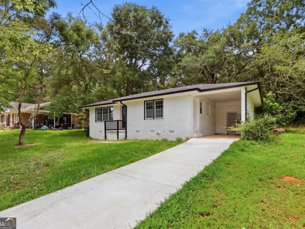 8184 Laurel Drive SW, Covington, GA 30014