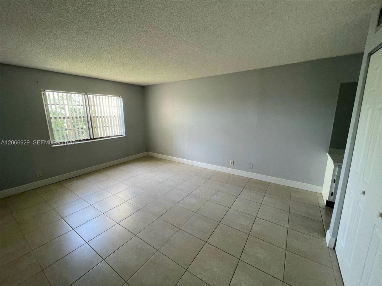 9273 SW 8th St , Unit 220, Boca Raton, FL 33428 Photo
