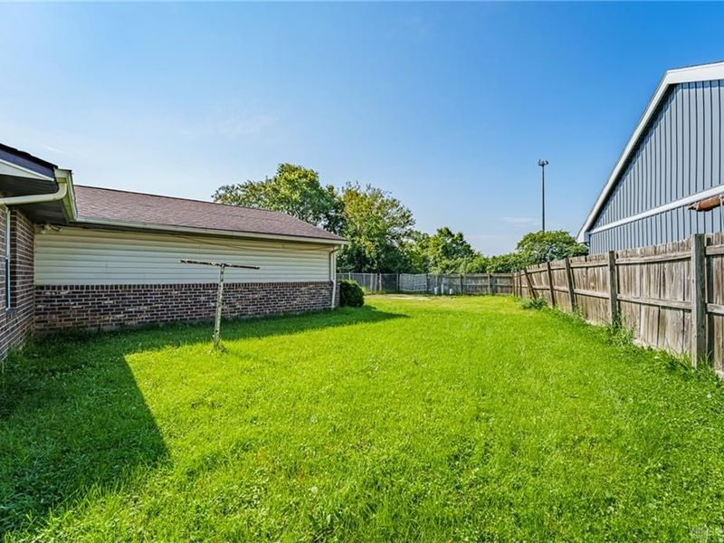7816 Waterton Court, Trotwood, OH 45426 Photo 16