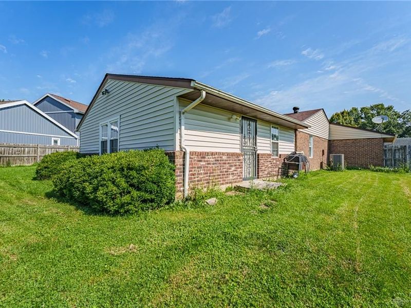 7816 Waterton Court, Trotwood, OH 45426 Photo 18