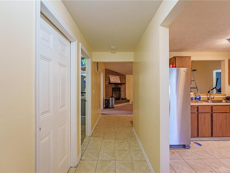 7816 Waterton Court, Trotwood, OH 45426 Photo 21